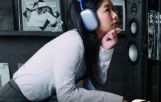 �긮Ŀ�� ��DJ Rully Series.01�� ���ۡ� DJ ���а� �������忡�� �ѱ��� ����� ����ϴ�