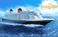 �Ϻ� ������ ����� ũ���� ���ڸ� ��Disney Imagination������ ����